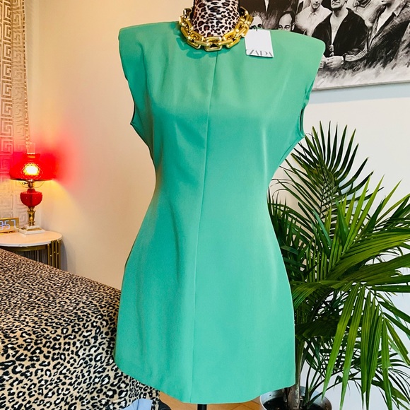 Green Shoulder Pad Mini Dress - Picture 2 of 8